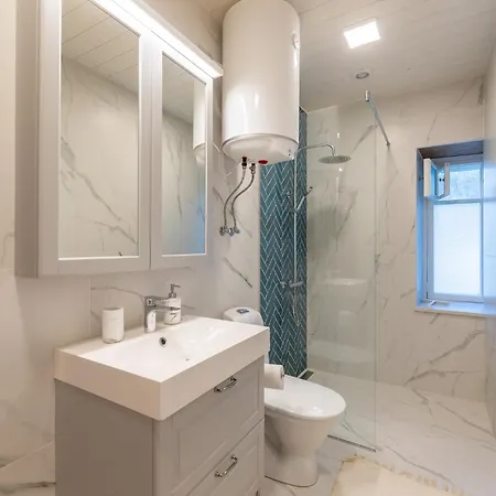 Apartament Aadma *
