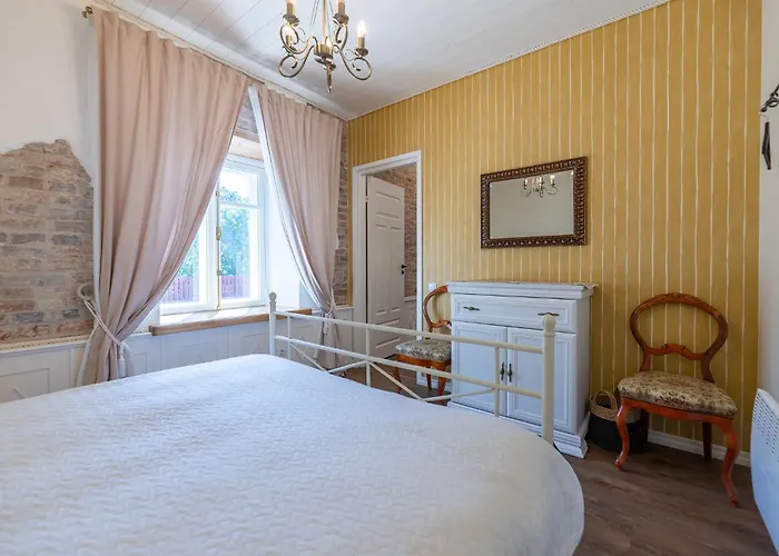 Aadma Διαμέρισμα *